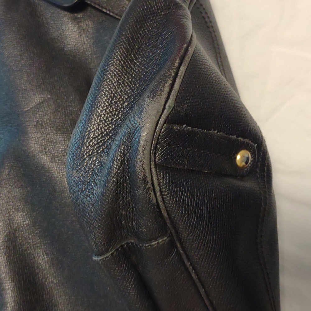 Ferragamo Pebble Leather Tote Bag - Picture 9 of 16